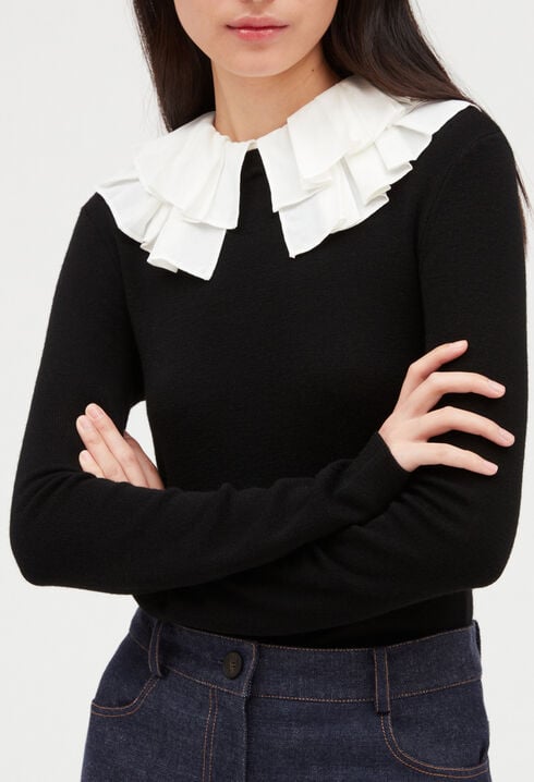 Two-tone jumper with removable collars