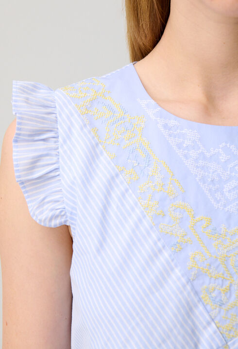 Printed ruffled top
