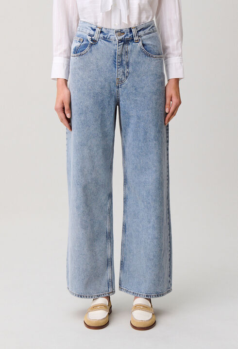 Wide-leg denim jeans