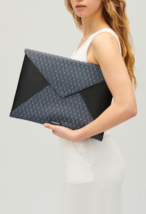 Navy monogrammed laptop sleeve