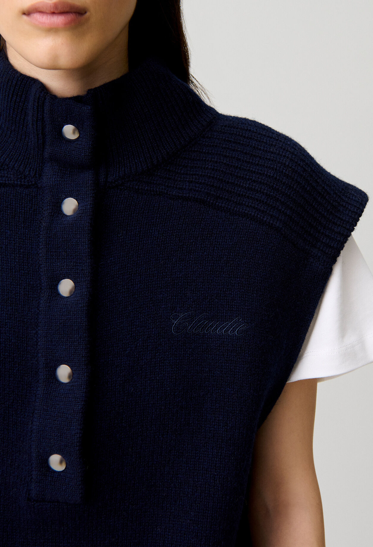 Sleeveless wool jumper