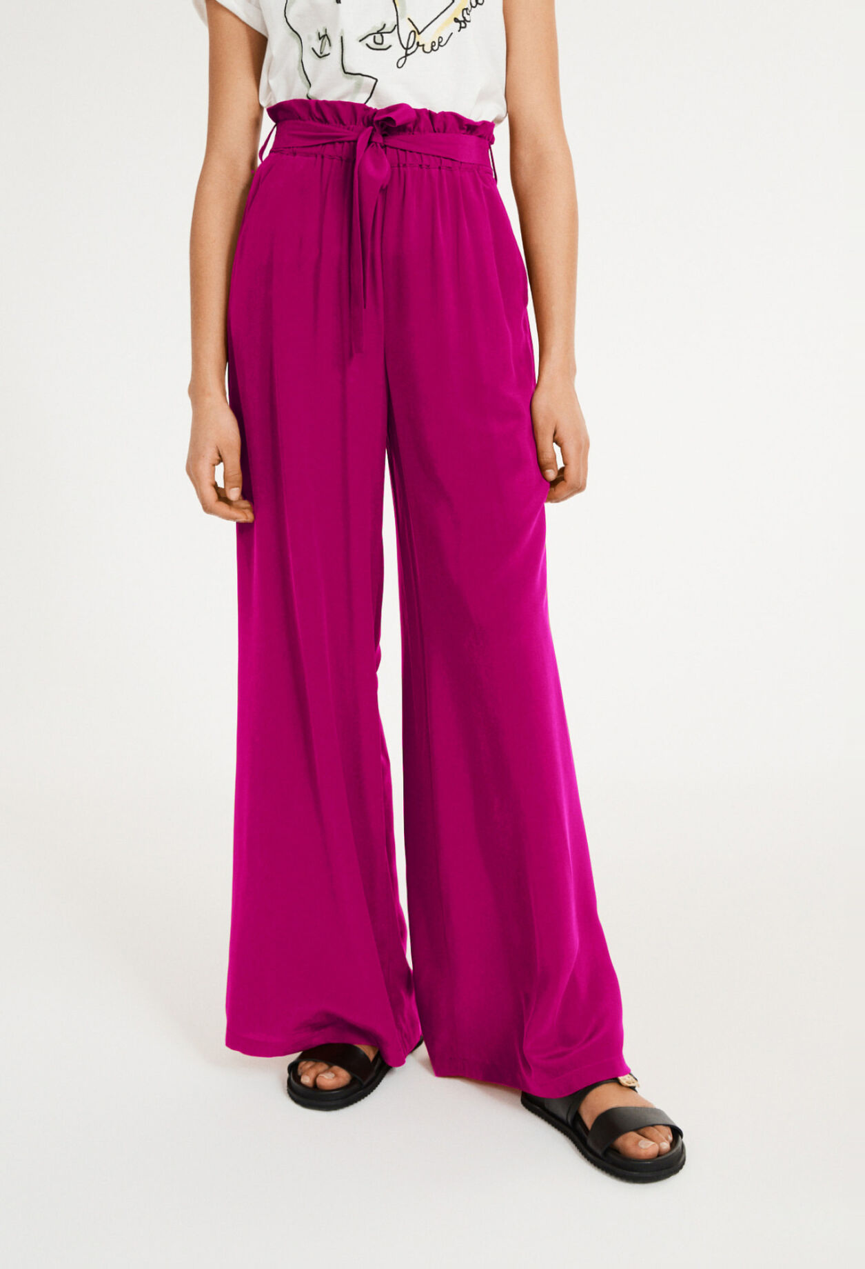 Flowing trousers