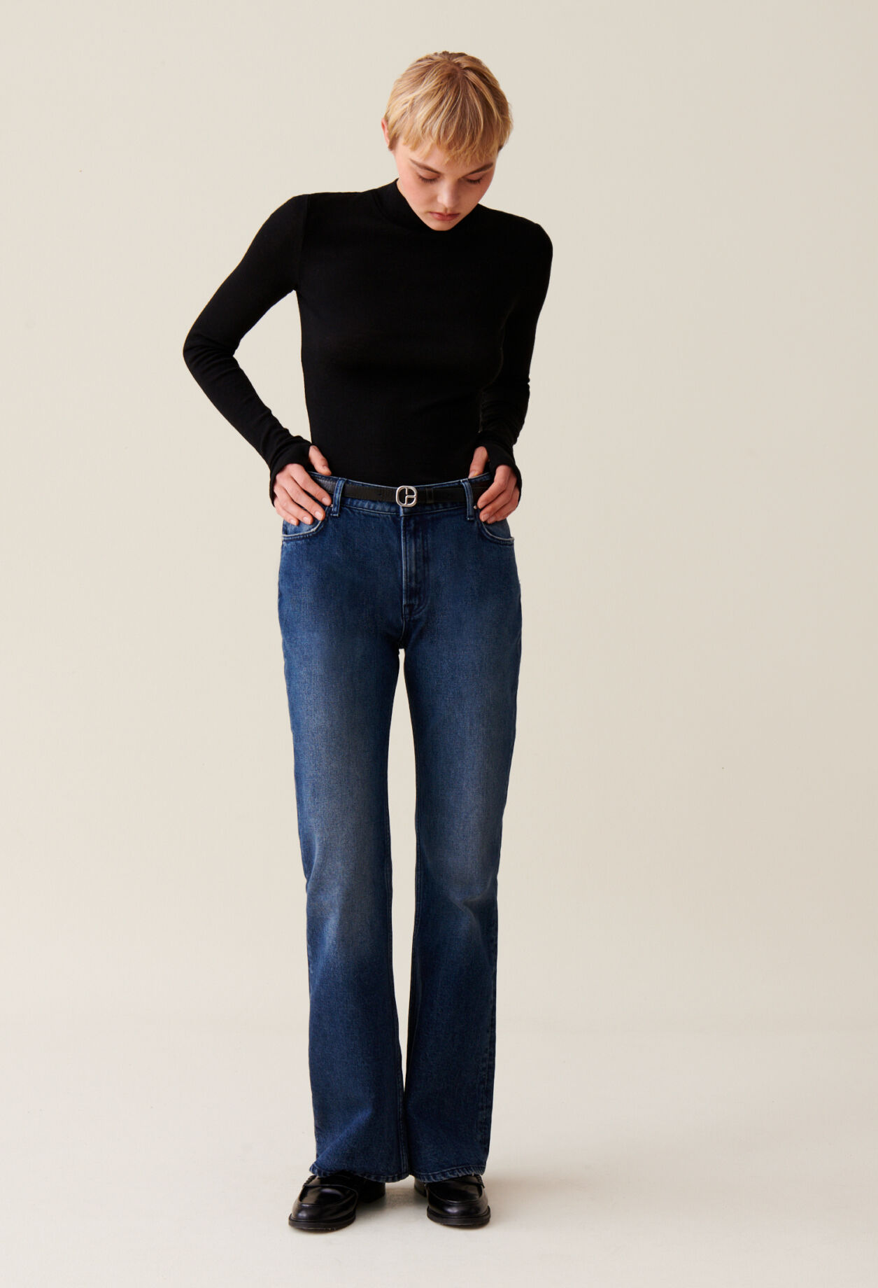 Wool top with long sleeves