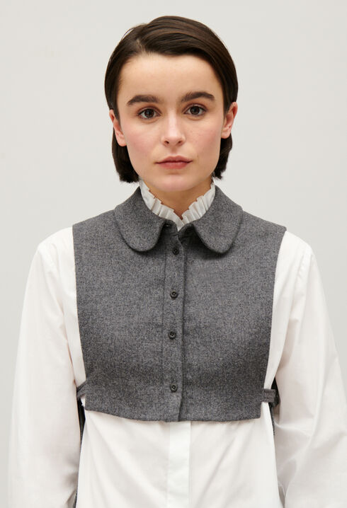 Pale grey knitted removable collar