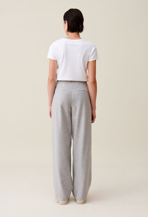 Light grey wide-knit trousers