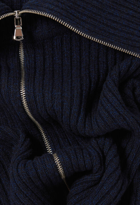 Zip-neck knitted jumper
