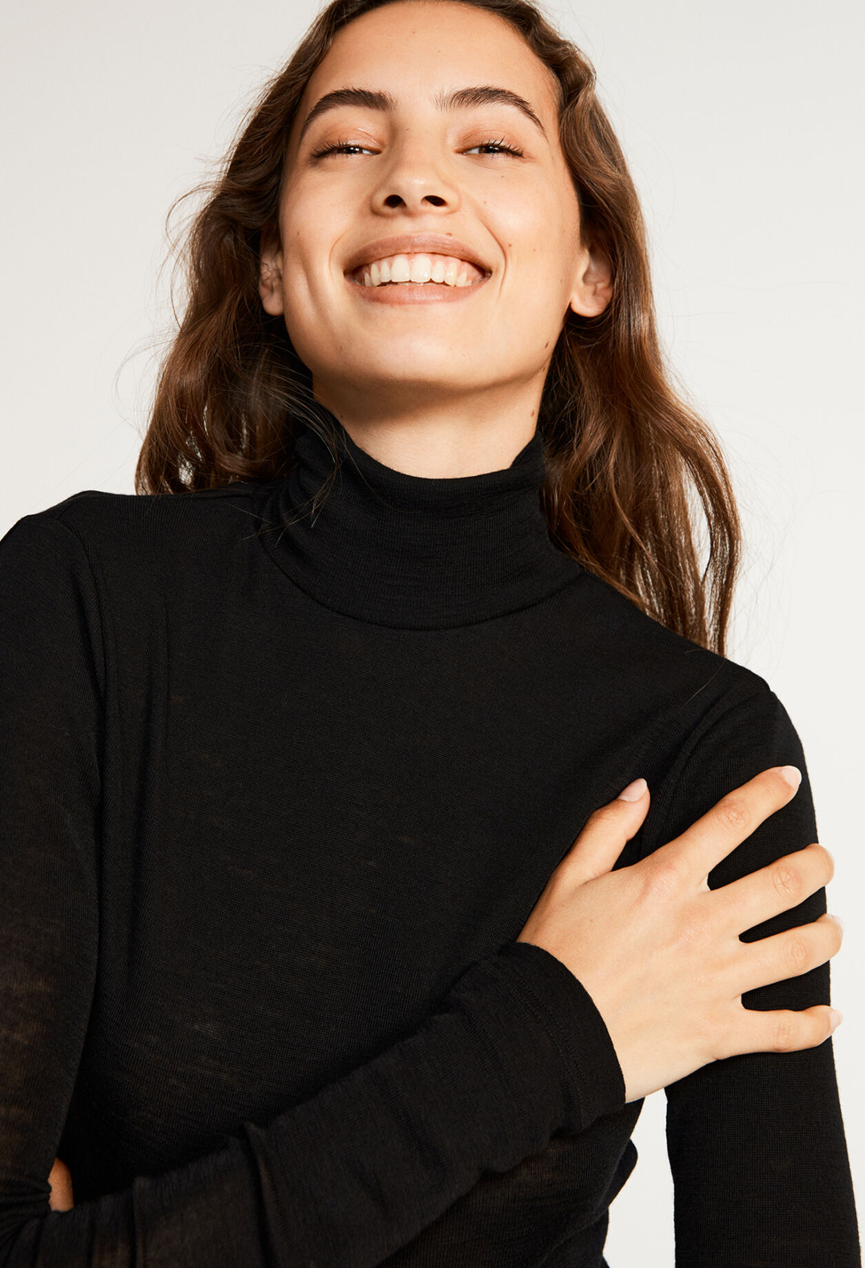 Roll-neck T-shirt