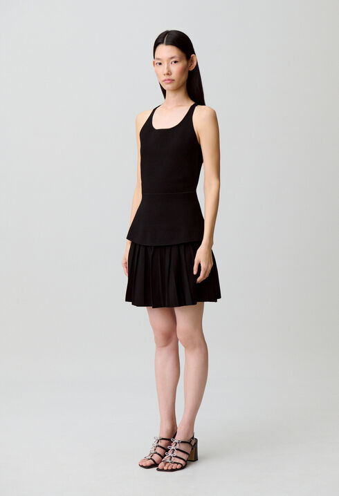 Knit dress with criss-cross straps