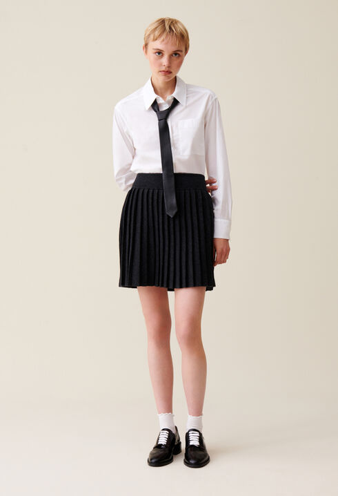 Black leather tie