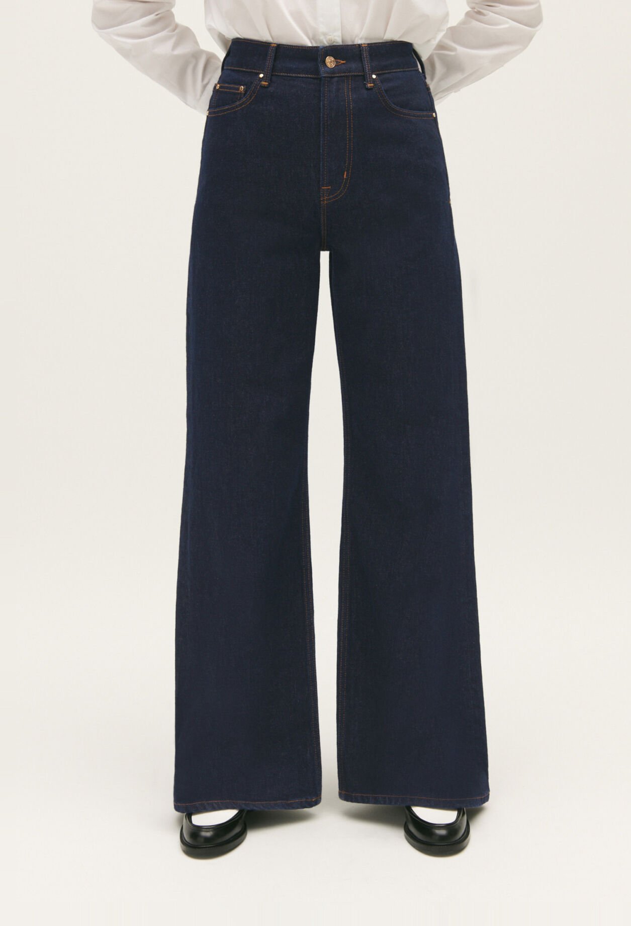 Blue straight-leg raw denim jeans