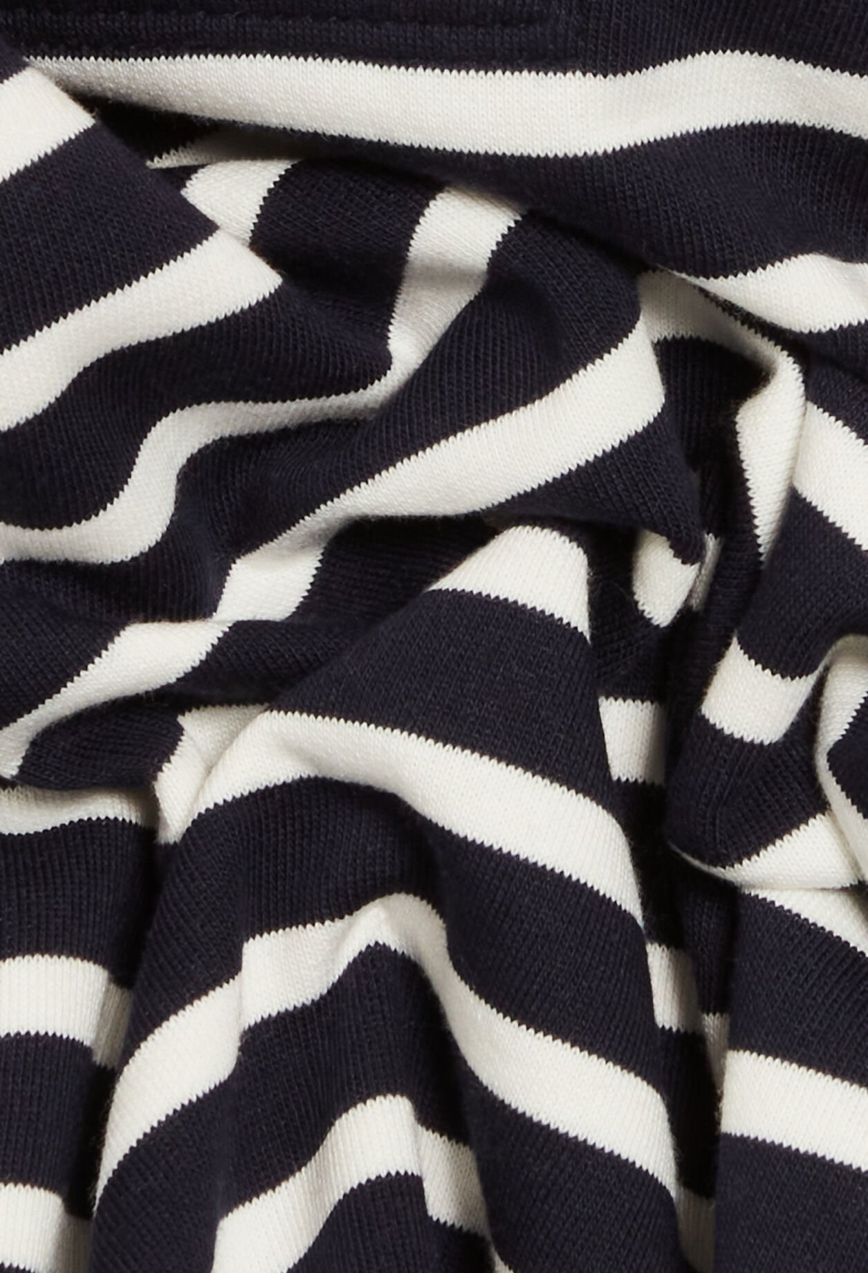 Striped polo collar knitter