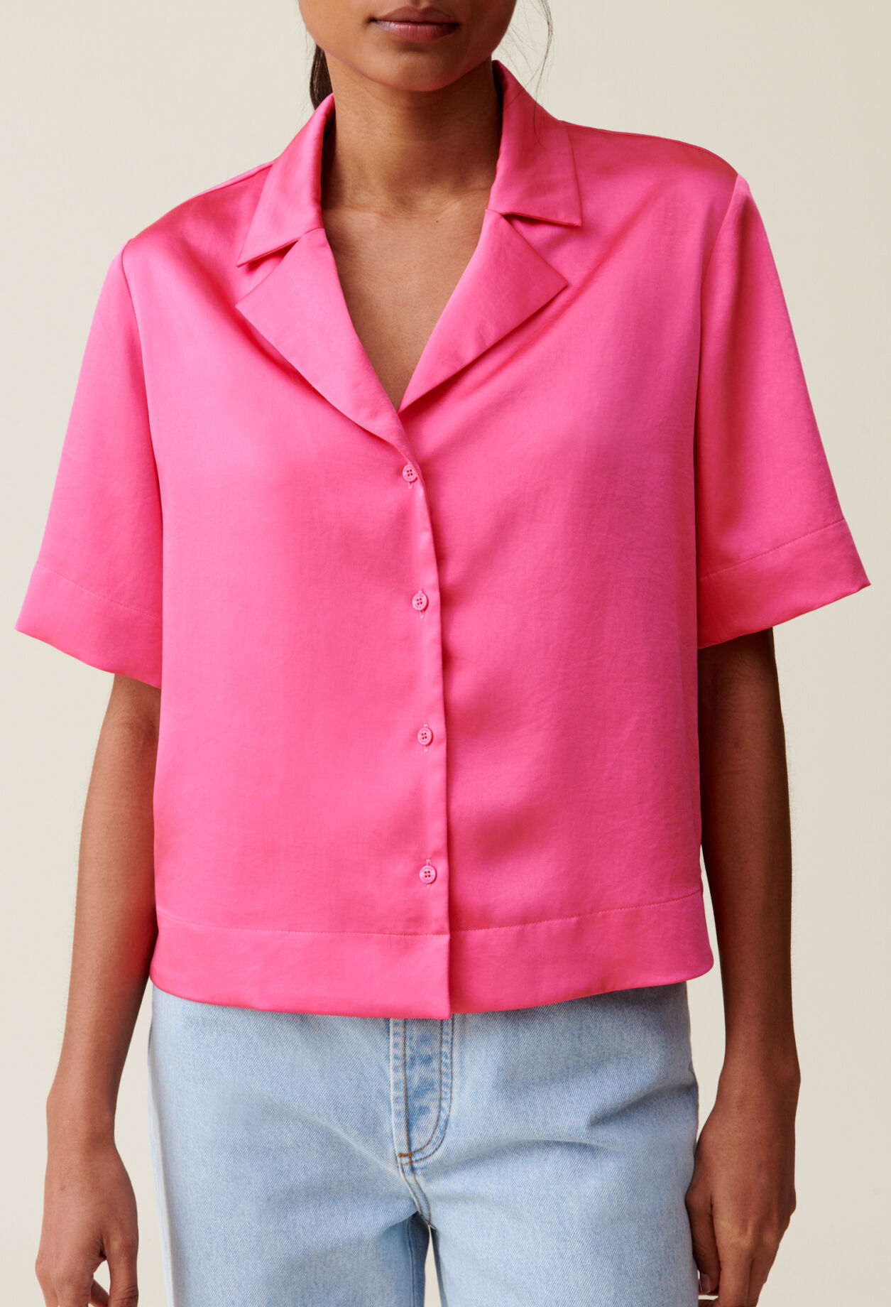 Floaty short-sleeved shirt