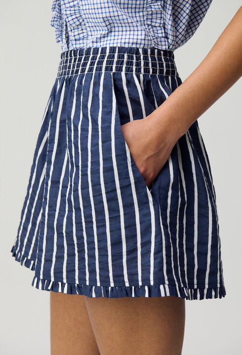 Striped ruffled shorts
