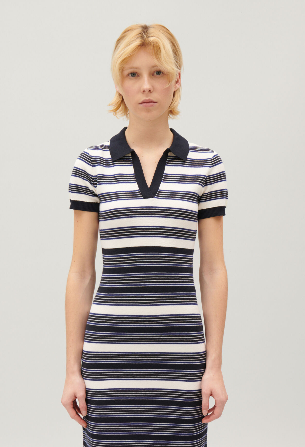 Two-tone knitted maxi dress