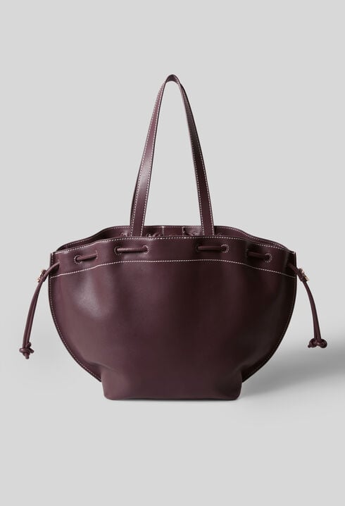 Sleek Leather Tote Bag