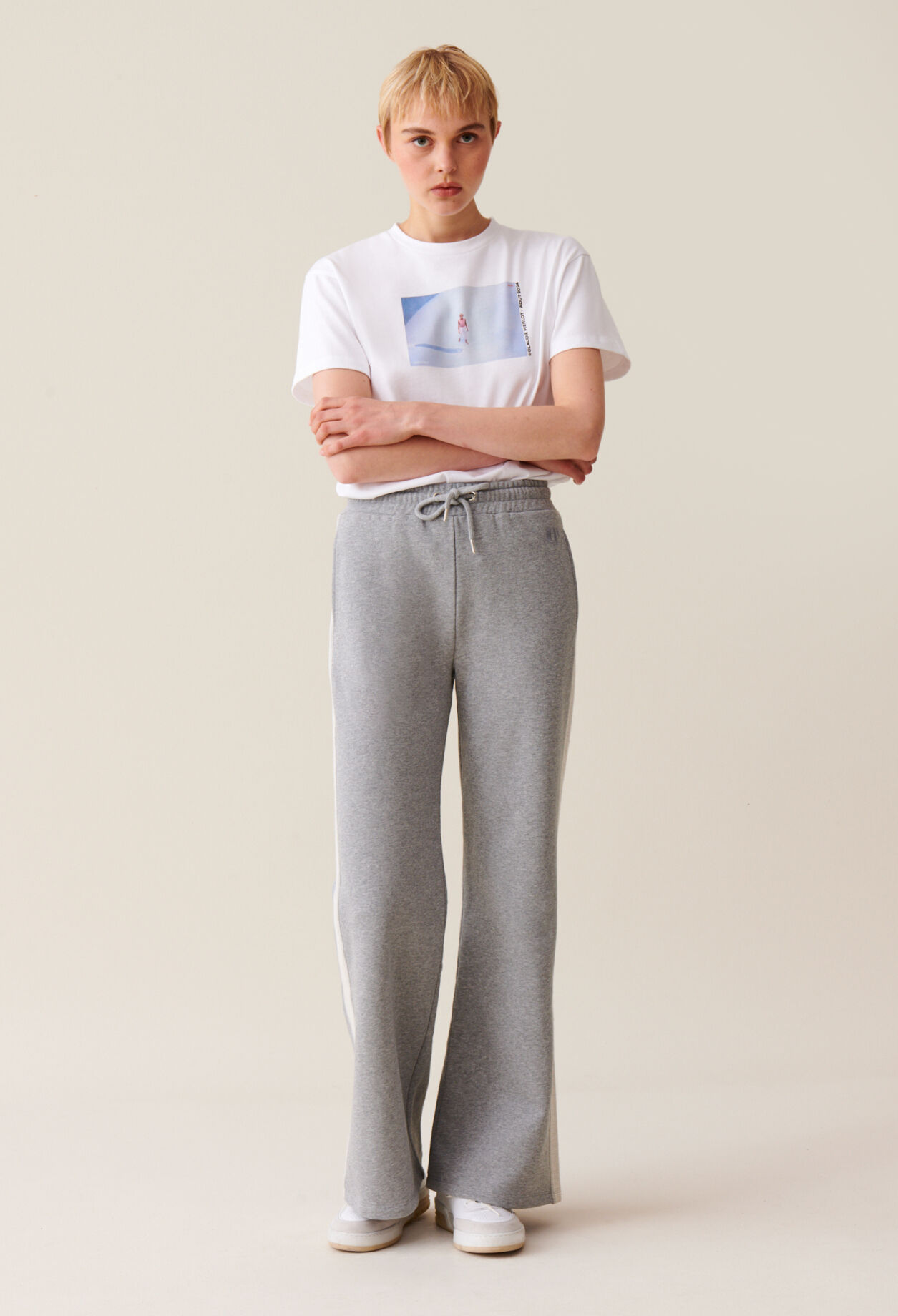 Contrasting grey comfort trousers