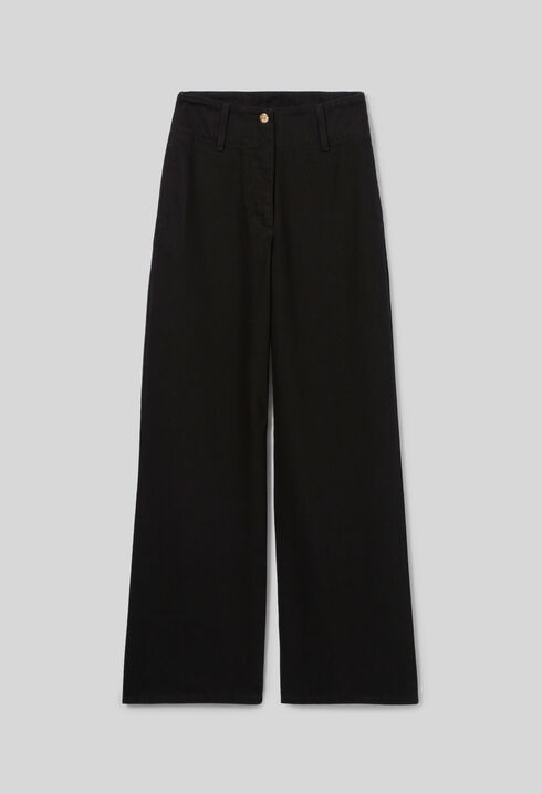 Wide-leg denim jeans