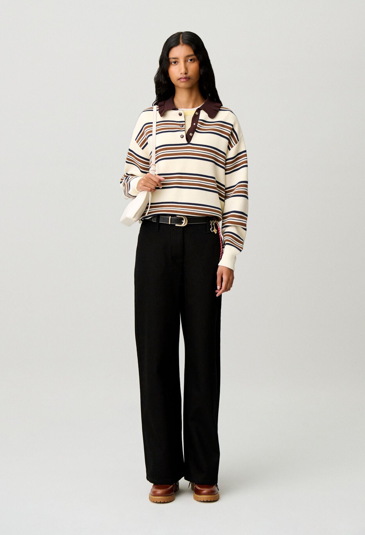 Wide-leg denim jeans