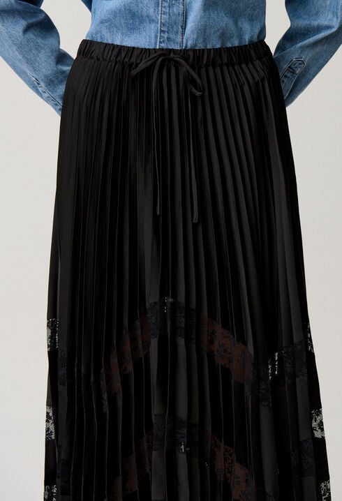 Pleated satin and lace skirt