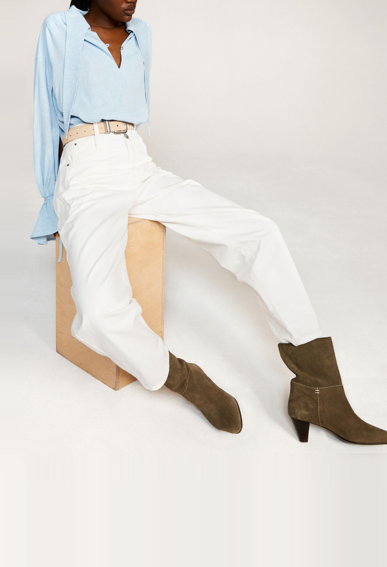 White cotton jeans