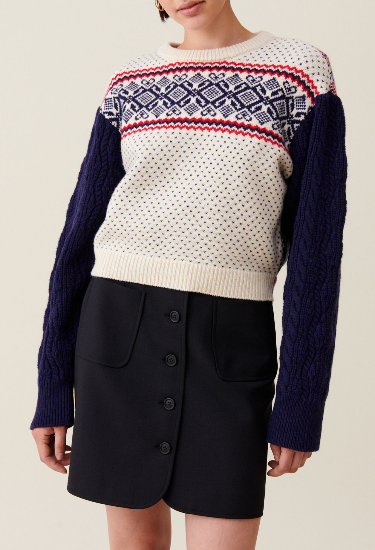 Round-neck patterned jumper