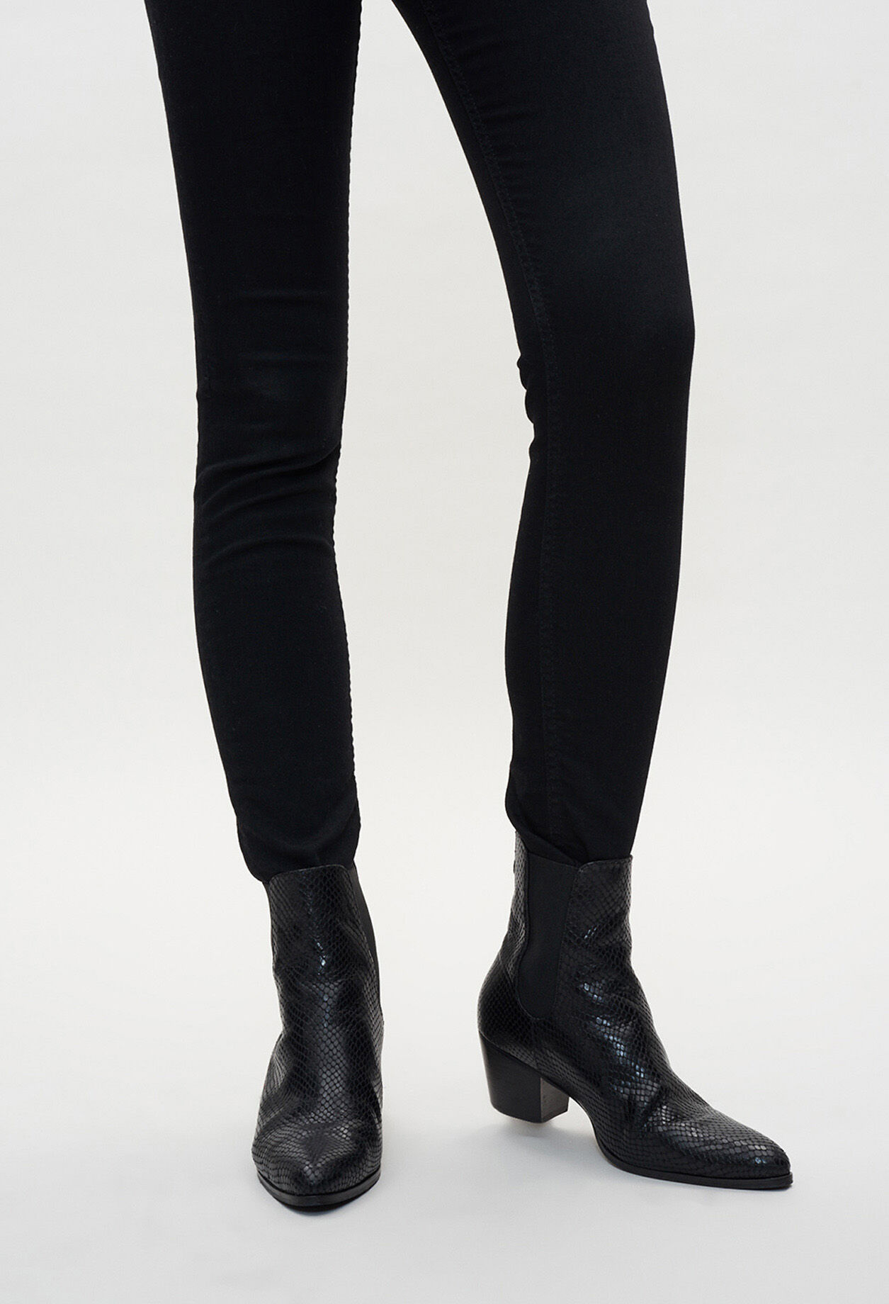 Heeled boots