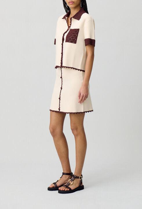 Short knit skirt
