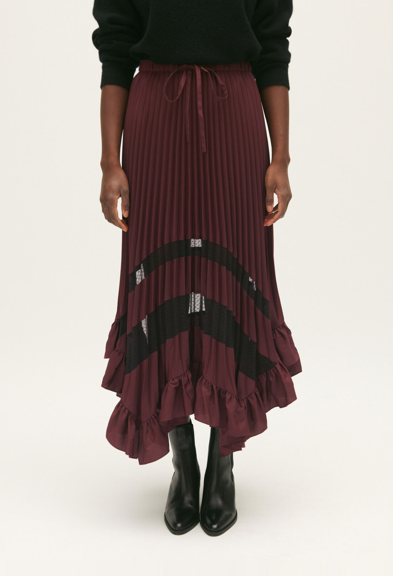 Pleated, ruffled mid-length skirt