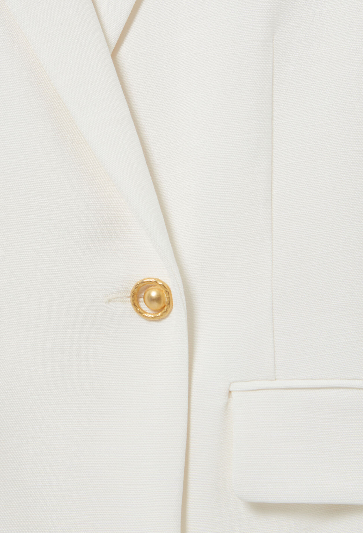 Buttoned blazer