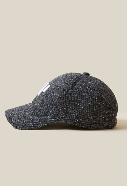 Tweed cap with CP embroidery