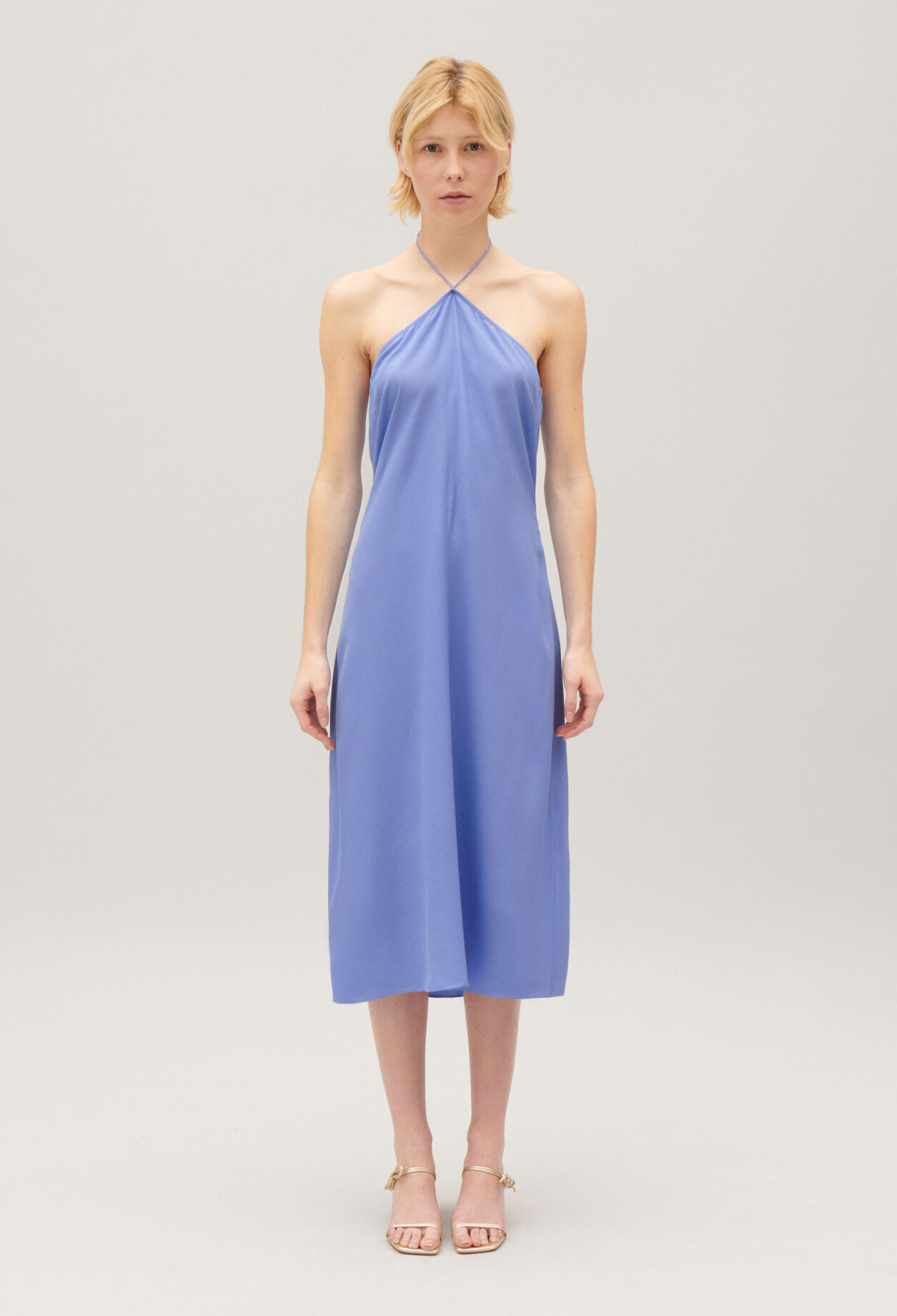 Short backless dress