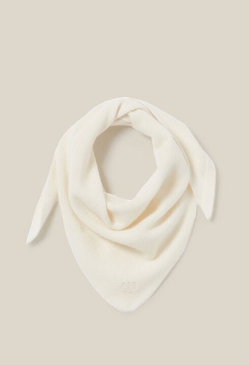 Cashmere knit scarf