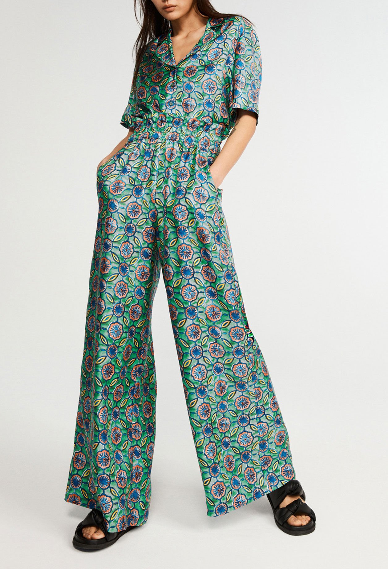Flared patterned trousers