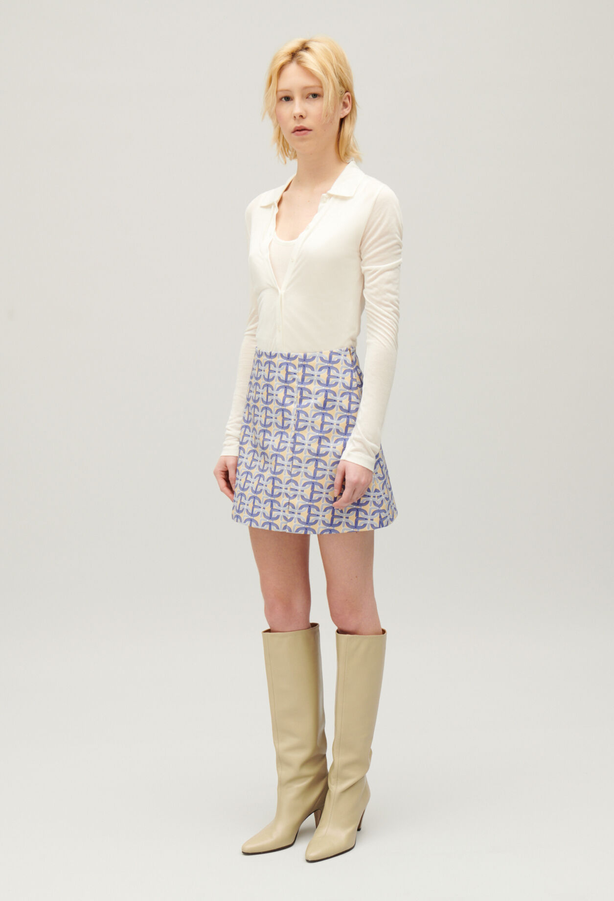 Short A-line skirt with monogram