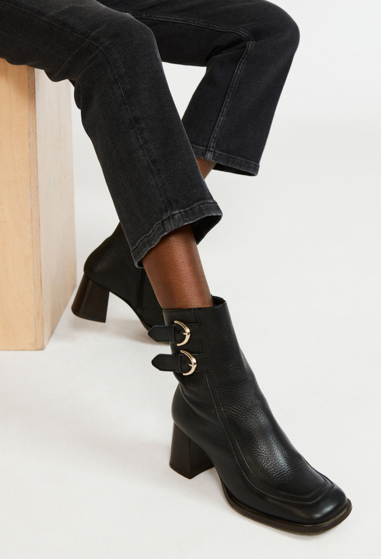 Heeled boots