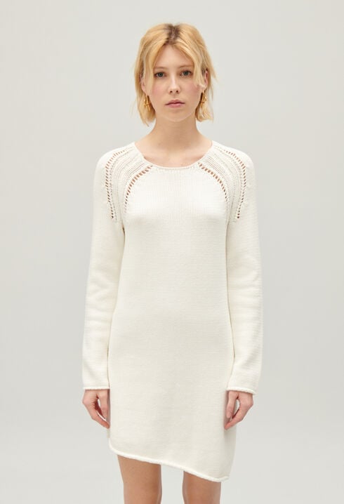 Short ecru asymmetric knitted dress