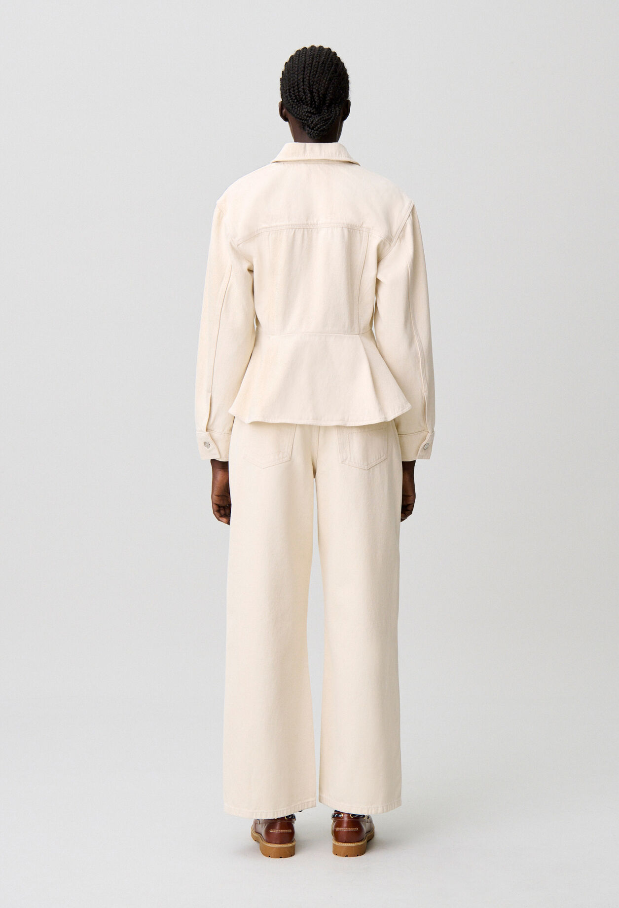 Long-sleeved ecru denim jacket