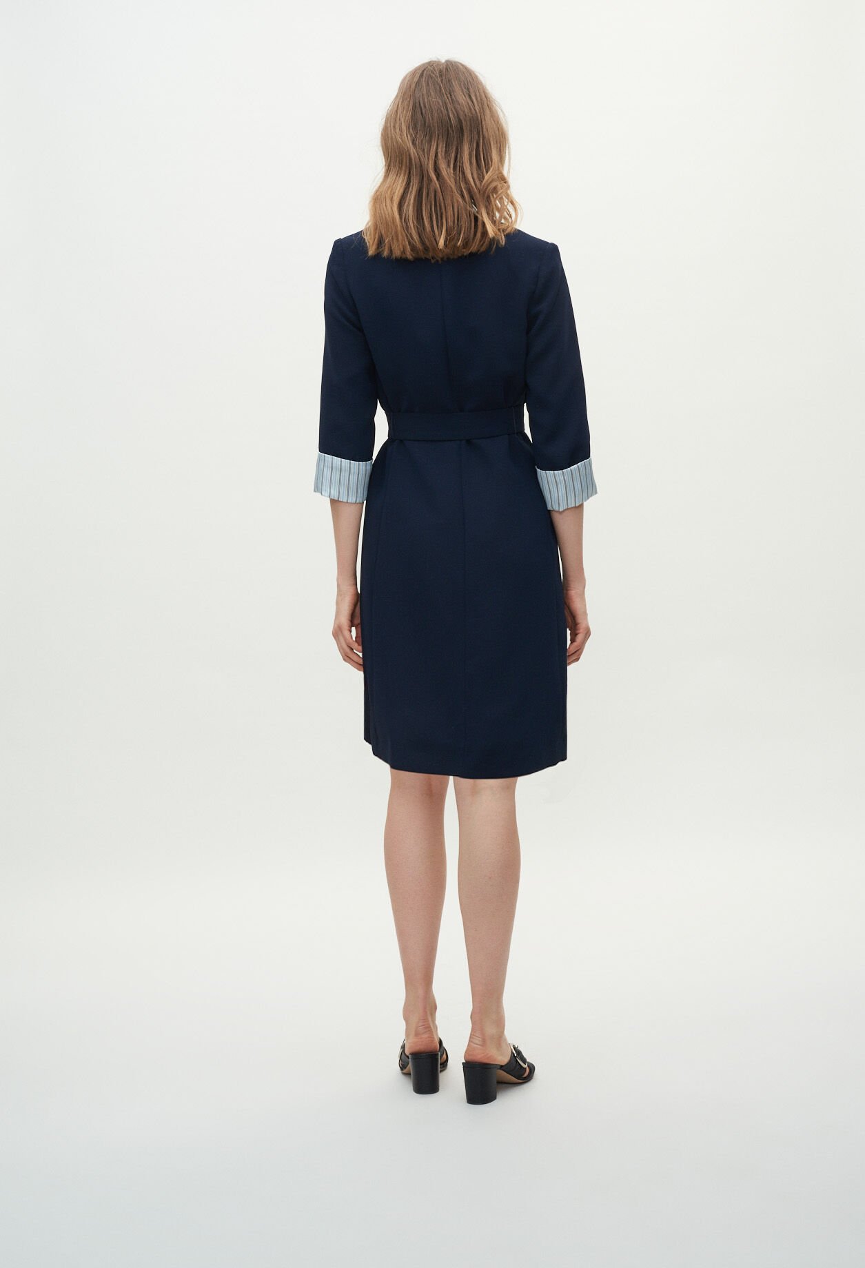 Dress with contrasting cuffs