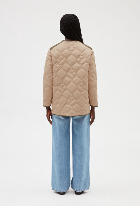 Two-tone down jacket