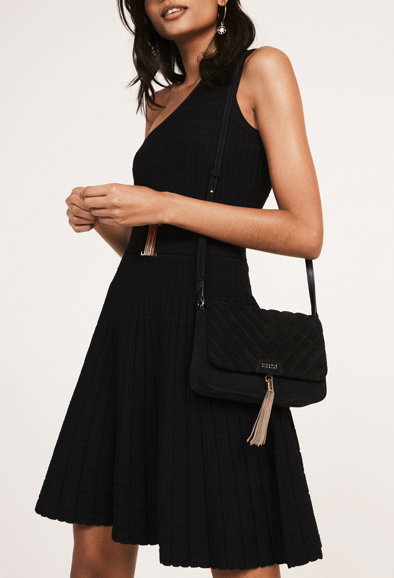 Asymmetric dress