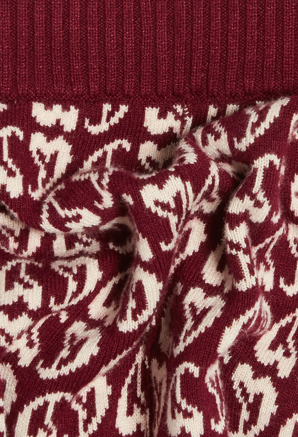 Pantalon bicolore maille imprimé cœur