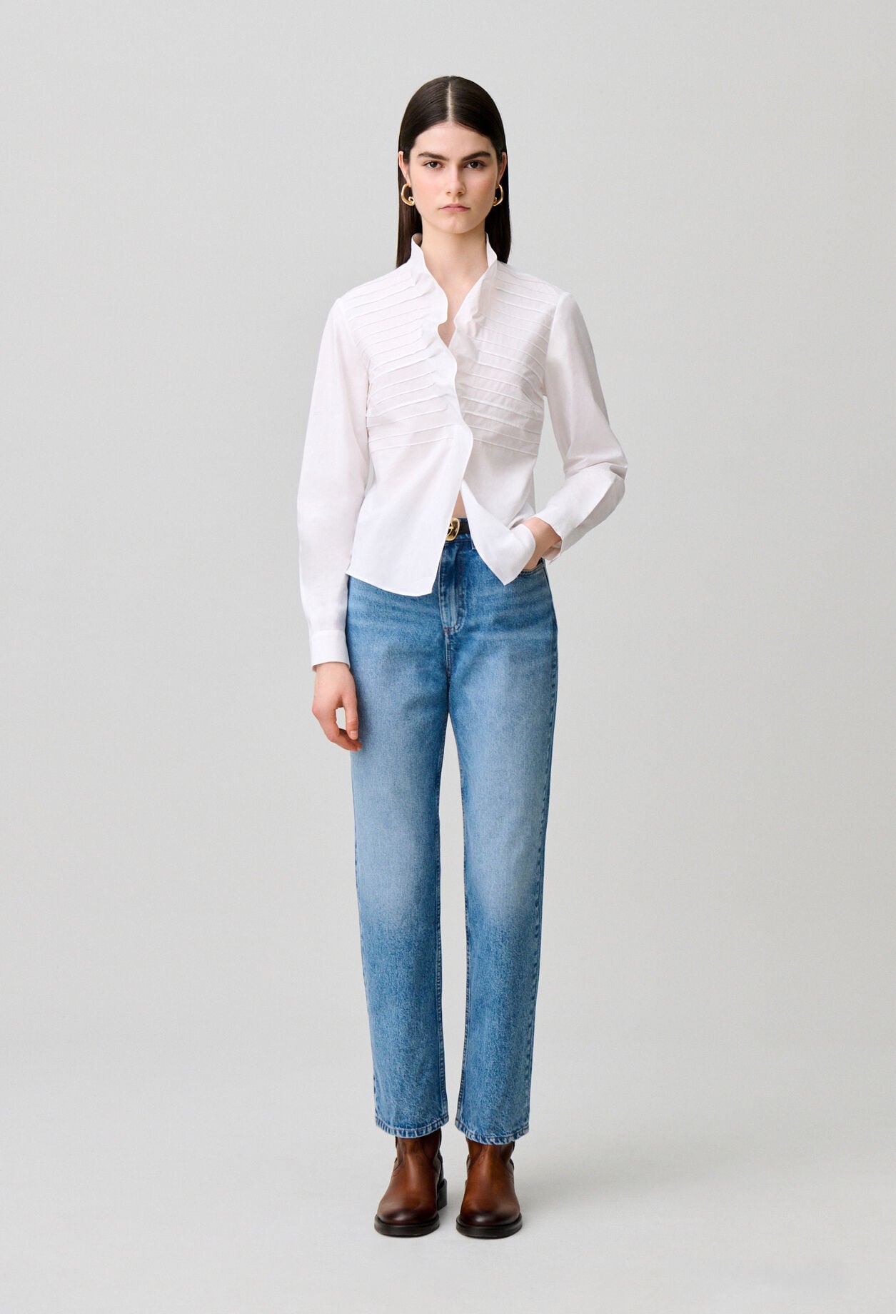 Poplin top with ruffled collar