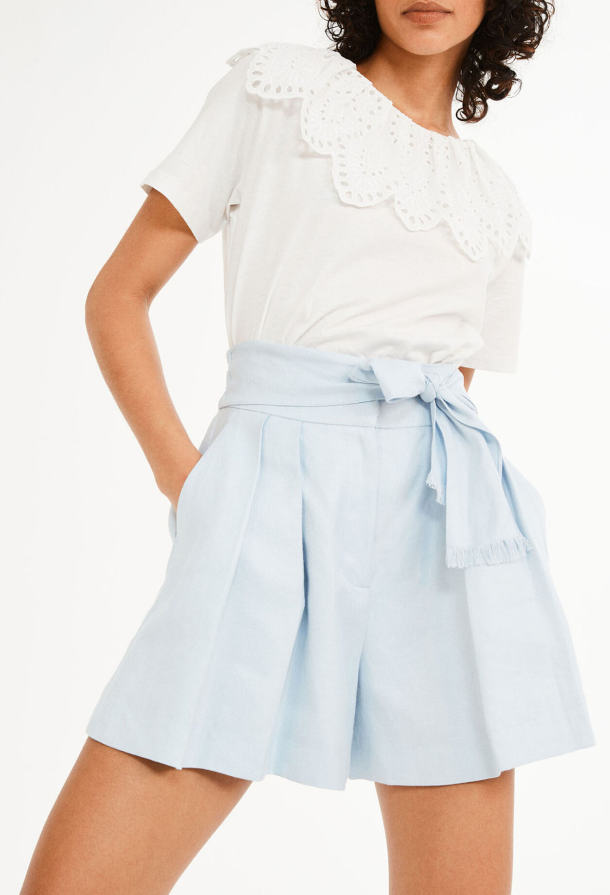 Linen shorts