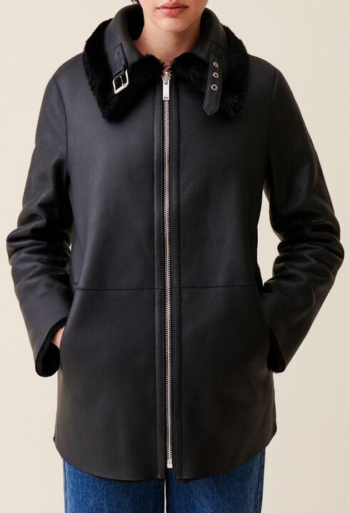 Zipped coat