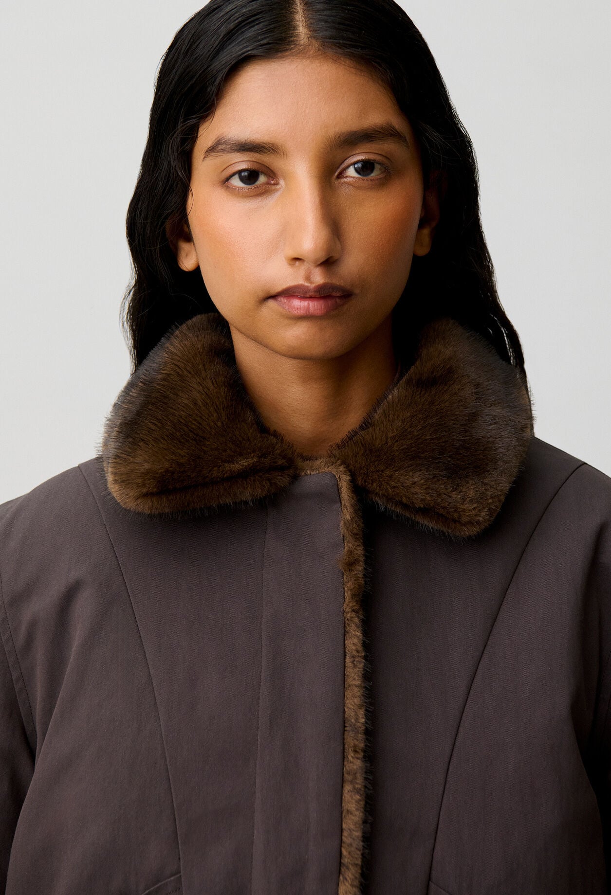 Short reversible nylon parka