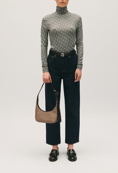 Long-sleeved patterned T-shirt