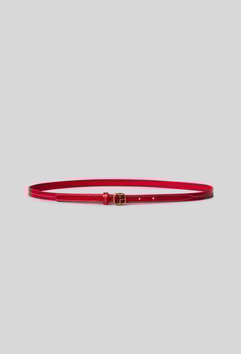 Contrasting leather belt