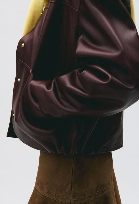 Short leather jacket