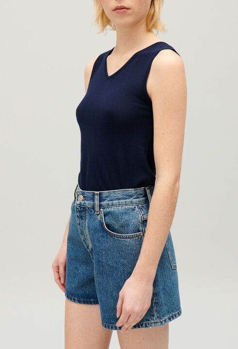 Knit vest