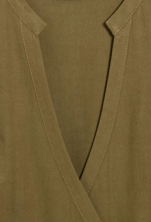 Short wrap dress with mandarin collar